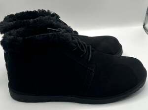 Makalu Kora Faux Fur Lined Lace-Up Ankle Boots